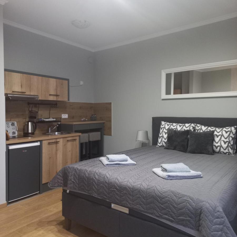 Apartman Lola ซูโบติกา ภายนอก รูปภาพ