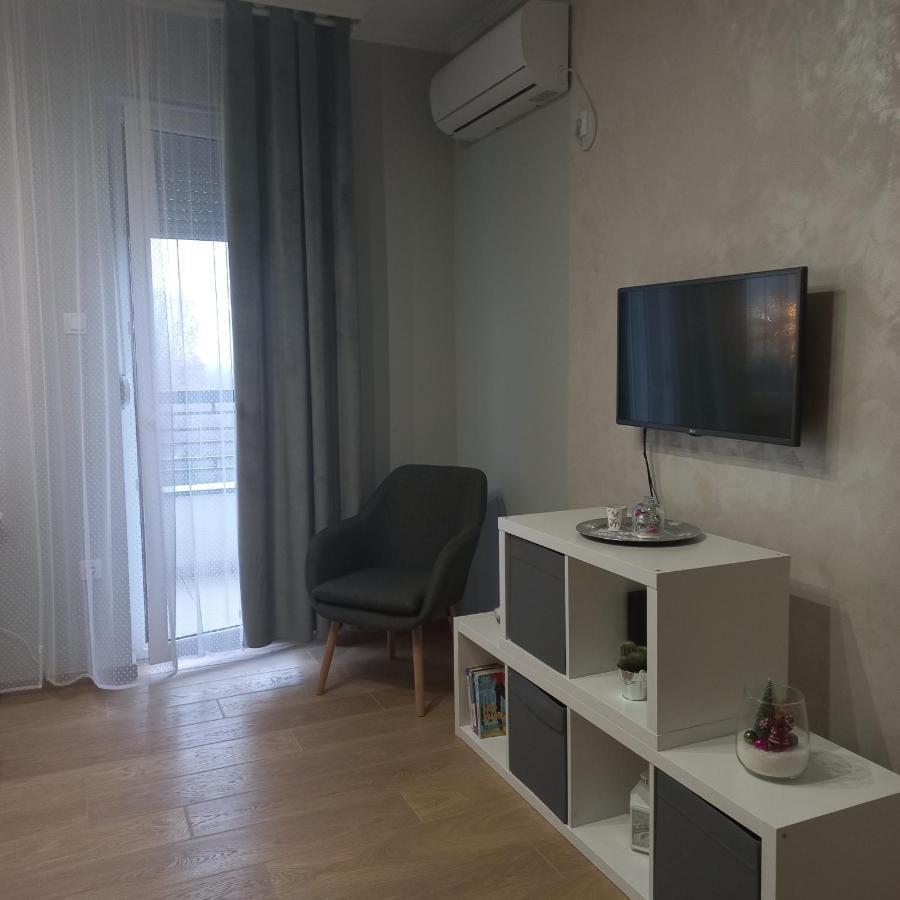 Apartman Lola ซูโบติกา ภายนอก รูปภาพ