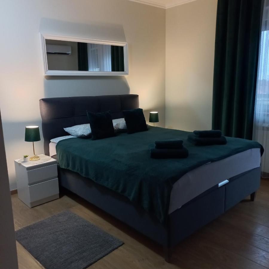 Apartman Lola ซูโบติกา ภายนอก รูปภาพ