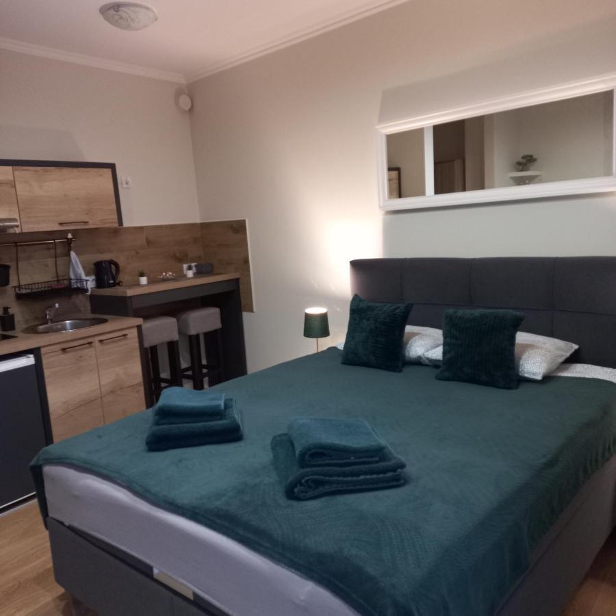 Apartman Lola ซูโบติกา ภายนอก รูปภาพ